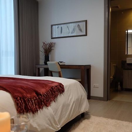 One Uptown Residence Taguig Exterior foto