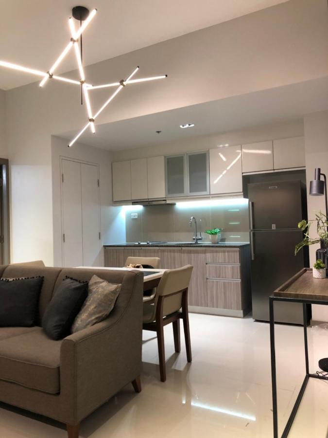 One Uptown Residence Taguig Exterior foto